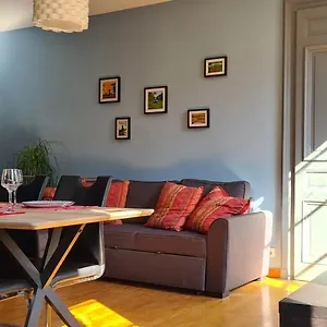 https://bluemoon-appartement-en-plein-centre-de-ville-dannecy.hotels-rhonealpes.com