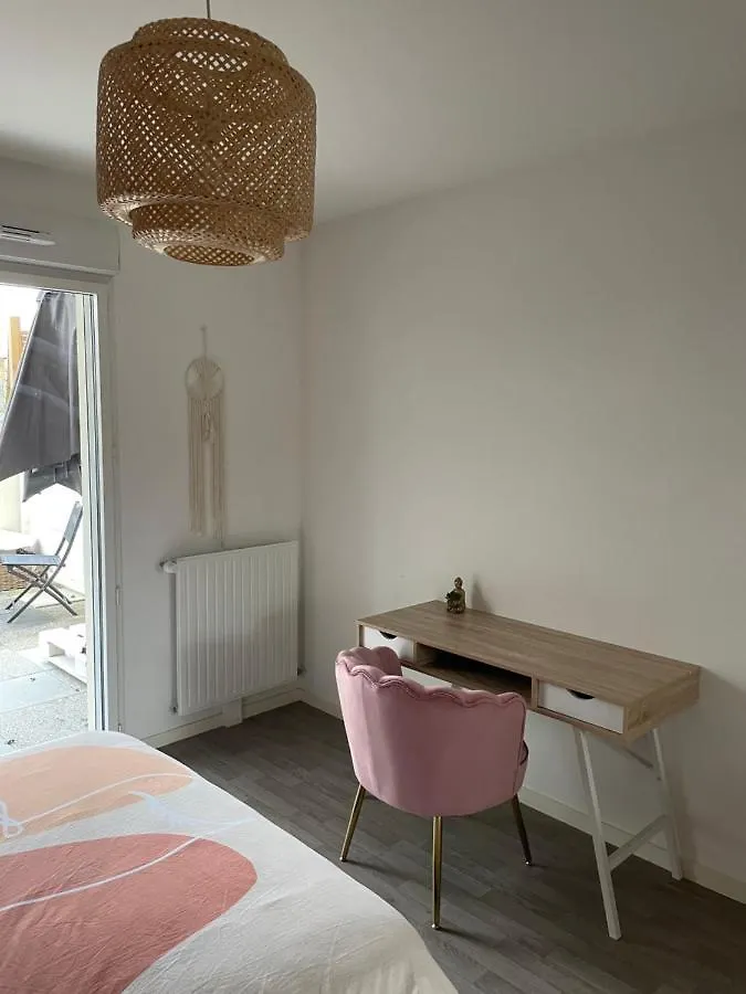 Apartment Appartement Avec Terrasse Proche De Rennes Saint-Jacques-de-la-Lande